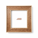 Gomez Panal Moldura de Madera de Pino de Primera, Linea Decorativa, Tipo Plana, de 20mm de espesor x 057mm de ancho. con Textura, sin Acabado.