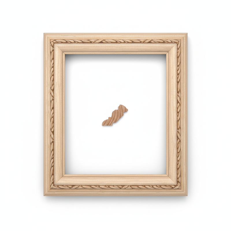 135 - 531 - FALDON PIÑA Moldura de Madera de Pino de Primera, Linea para Marco, Tipo Faldon, de 19mm de espesor x 057mm de ancho. con Textura, sin Acabado.