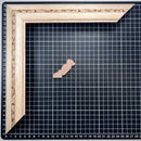 135 - 531 - CUARENTA Y OCHO Joya Moldura de Madera de Pino de Primera, Linea para Marco, Tipo Faldon, de 19mm de espesor x 057mm de ancho. con Textura, sin Acabado.