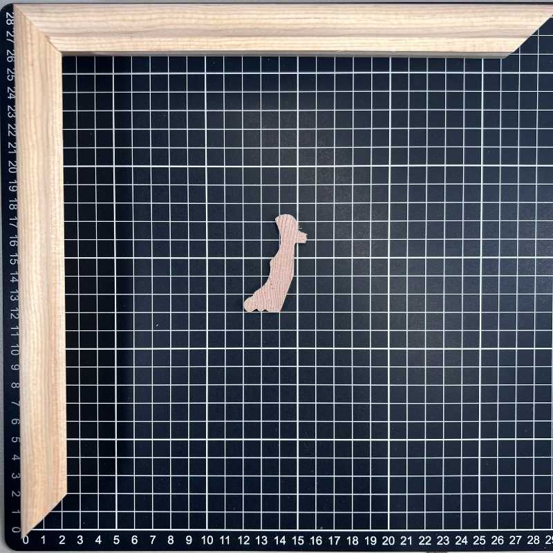 541 JESSICA Moldura de Madera de Pino de Primera, Linea para Marco, Tipo Faldon, de 20mm de espesor x 059mm de ancho. sin Textura, sin Acabado.