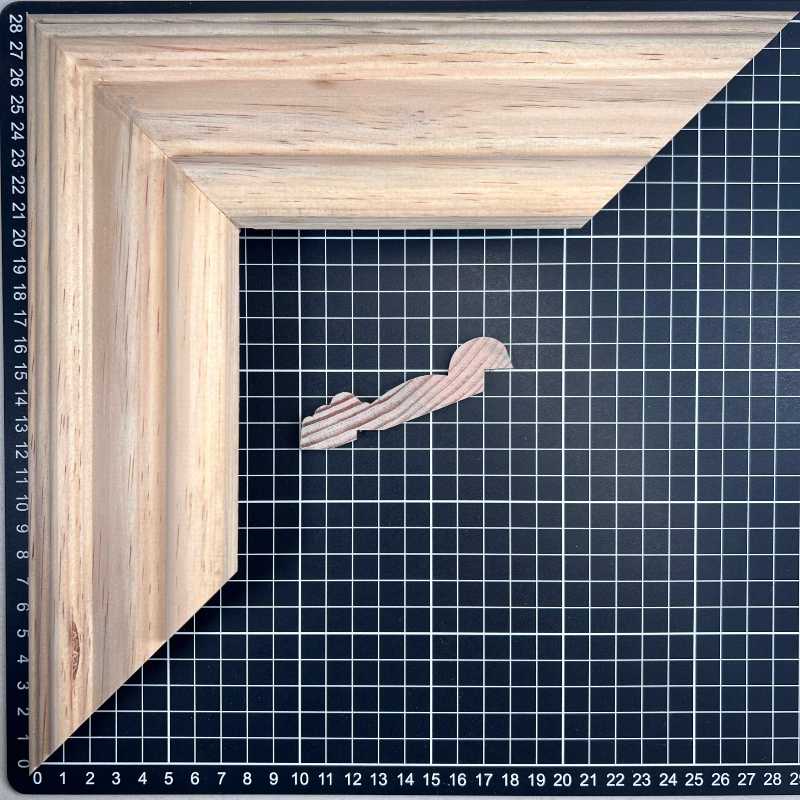 COMERMEX | Moldura de Madera de Pino de Primera, Linea para Marco, Tipo Faldon, de 20mm de espesor x 087mm de ancho. sin Textura, sin Acabado.