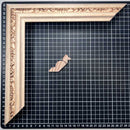 FALDON ROSAS - 21G | Moldura de Madera de Pino de Primera, Linea para Marco, Tipo Faldon, de 19mm de espesor x 059mm de ancho. con Textura, sin Acabado.