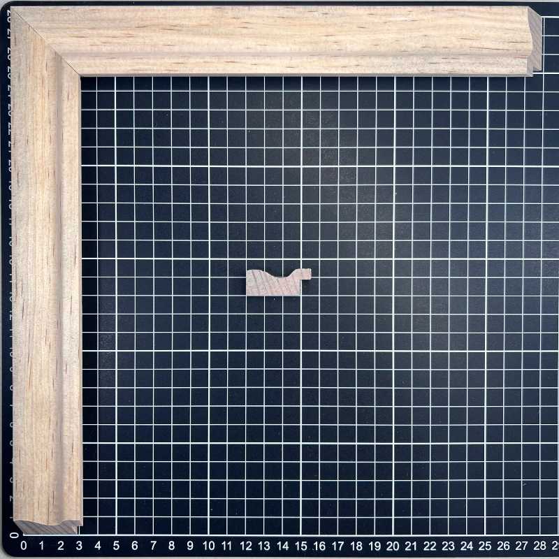 294  PIOLIN  15 x 35 Moldura de Madera de Pino de Primera, Linea para Marco, Tipo Plana, de 15mm de espesor x 035mm de ancho. sin Textura, sin Acabado.