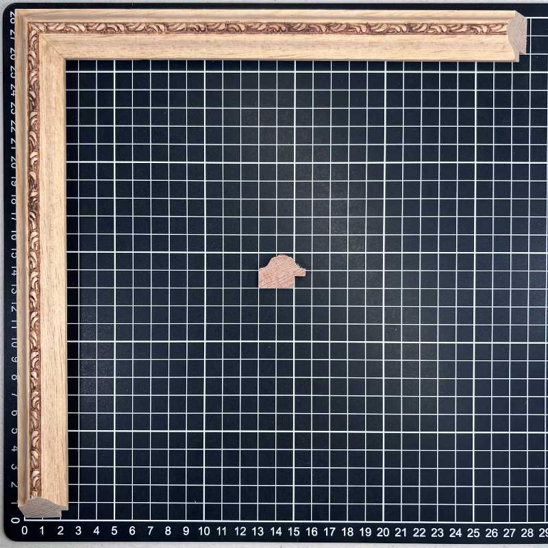 20 - G1 Moldura de Madera de Pino de Primera, Linea para Marco, Tipo Plana, de 20mm de espesor x 026mm de ancho. con Textura, sin Acabado.