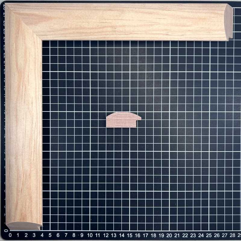 1/2 Caña - SUPER - 2 Moldura de Madera de Pino de Primera, Linea para Marco, Tipo Plana, de 20mm de espesor x 044mm de ancho. sin Textura, sin Acabado.