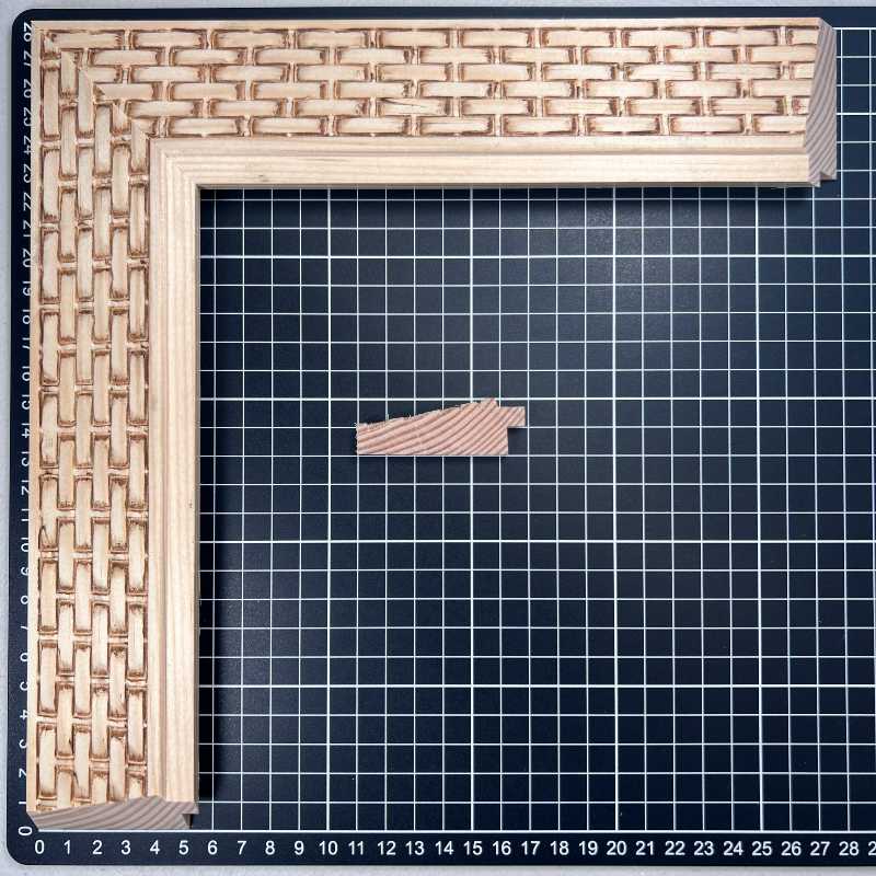 Chaflan - PETATE Moldura de Madera de Pino de Primera, Linea para Marco, Tipo Plana, de 20mm de espesor x 058mm de ancho. con Textura, sin Acabado.