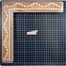 Chaflan Continuo - 50 - PIRAMIDE/inca Moldura de Madera de Pino de Primera, Linea para Marco, Tipo Plana, de 20mm de espesor x 050mm de ancho. con Textura, sin Acabado.