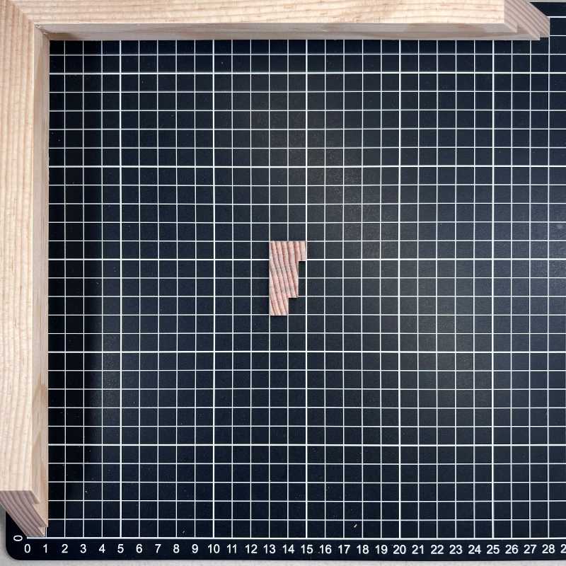 Doble Fondo - Caja - 40 x 20 Moldura de Madera de Pino de Primera, Linea para Marco, Tipo Plana, de 20mm de espesor x 040mm de ancho. sin Textura, sin Acabado.