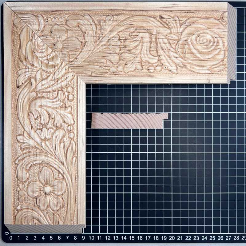 Guadalupano con Caja Moldura de Madera de Pino de Primera, Linea para Marco, Tipo Plana, de 20mm de espesor x 095mm de ancho. con Textura, sin Acabado.