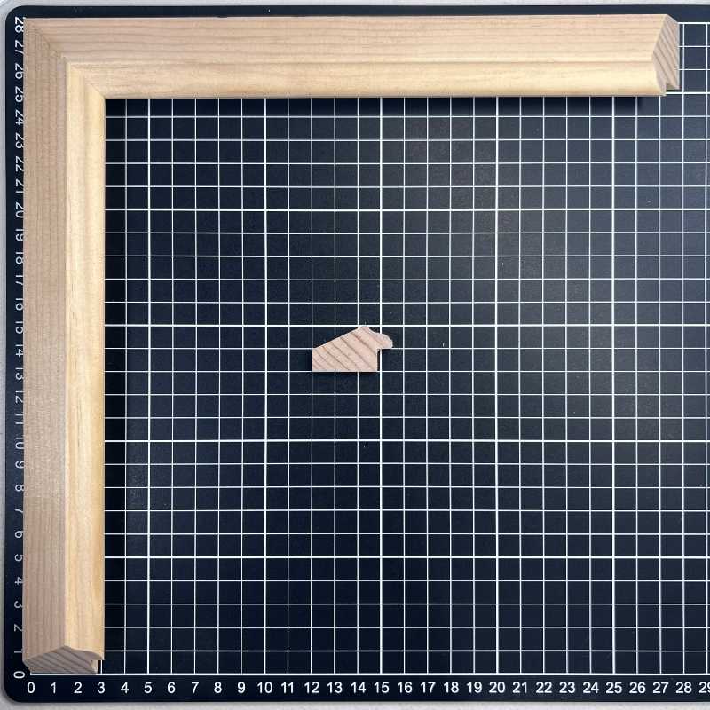 MIL UNO Moldura de Madera de Pino de Primera, Linea para Marco, Tipo Plana, de 20mm de espesor x 035mm de ancho. sin Textura, sin Acabado.