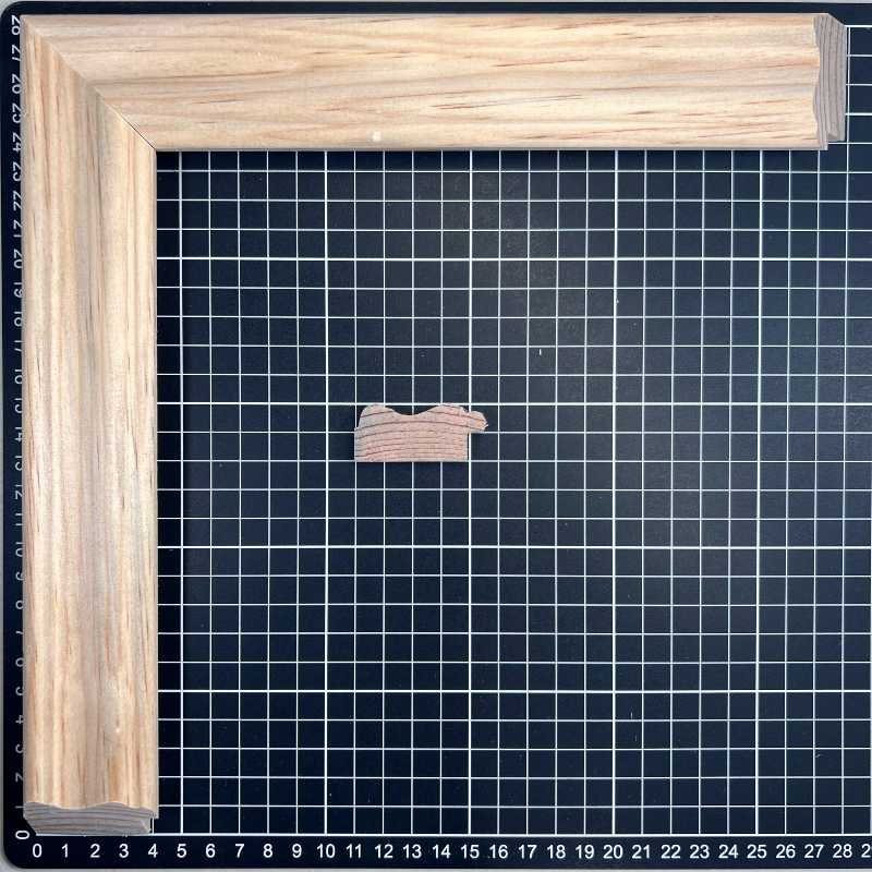 mc - 3 CANADA Moldura de Madera de Pino de Primera, Linea para Marco, Tipo Plana, de 20mm de espesor x 045mm de ancho. sin Textura, sin Acabado.