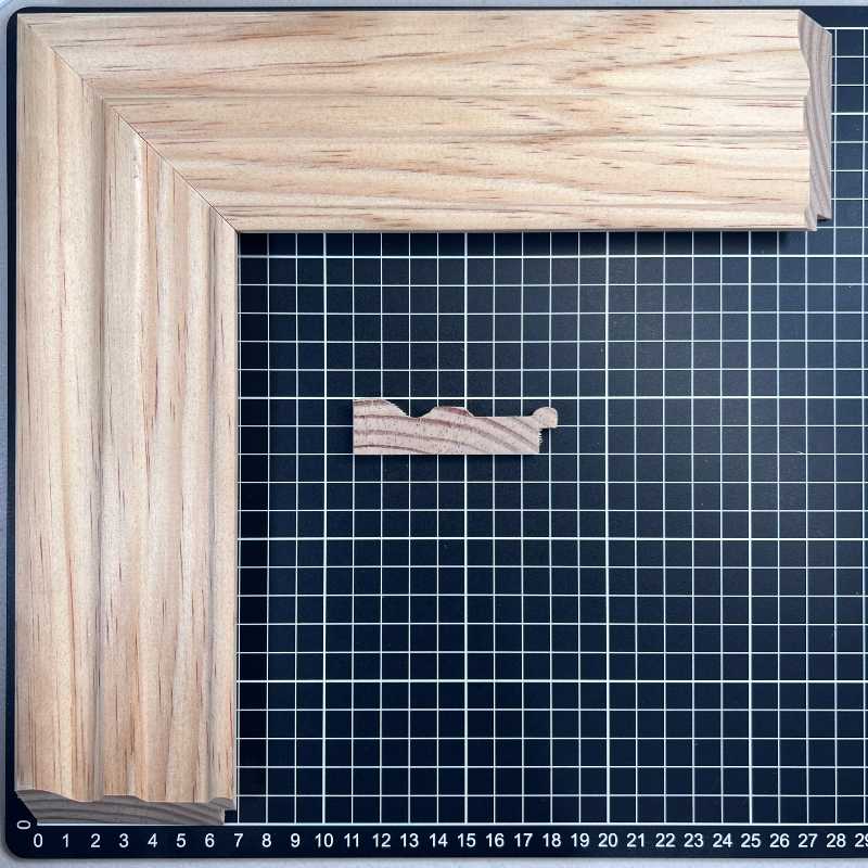 MA. LUISA DOBLE Moldura de Madera de Pino de Primera, Linea para Marco, Tipo Plana, de 20mm de espesor x 072mm de ancho. sin Textura, sin Acabado.