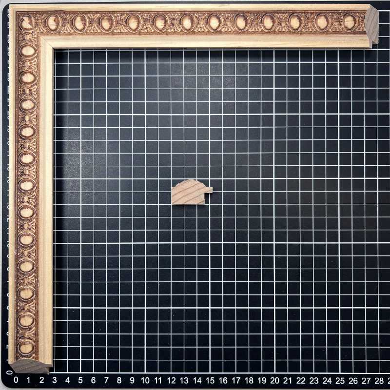 PARROQUIA - G1 Moldura de Madera de Pino de Primera, Linea para Marco, Tipo Plana, de 20mm de espesor x 031mm de ancho. con Textura, sin Acabado.