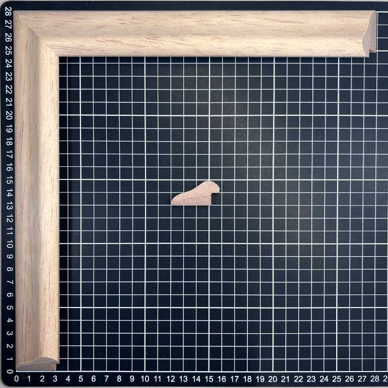 SAN OSVALDO Moldura de Madera de Pino de Primera, Linea para Marco, Tipo Plana, de 19mm de espesor x 038mm de ancho. sin Textura, sin Acabado.