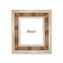 TRINI - MIXTO Moldura de Madera de Pino de Primera, Linea para Marco, Tipo Plana, de 20mm de espesor x 065mm de ancho. con Textura, sin Acabado.