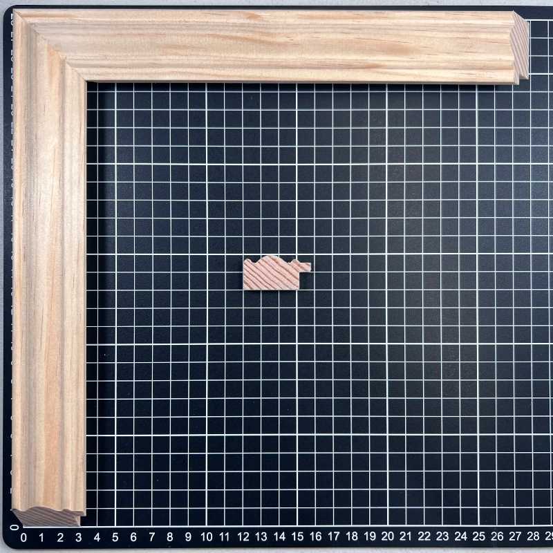 VICTOR 2 Moldura de Madera de Pino de Primera, Linea para Marco, Tipo Plana, de 19mm de espesor x 038mm de ancho. sin Textura, sin Acabado.