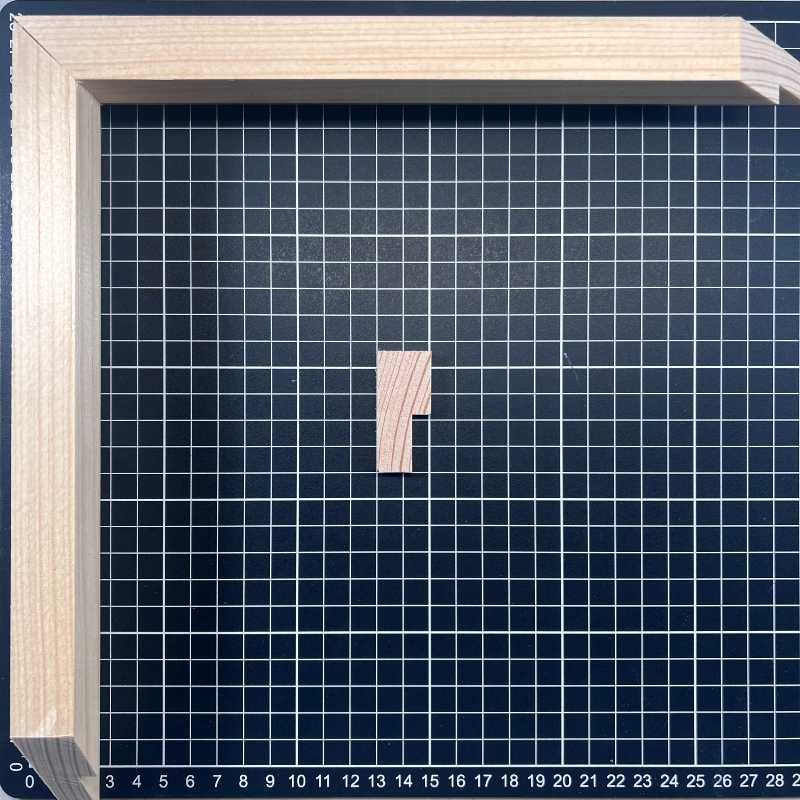 Veneciana - 45 x 20 Moldura de Madera de Pino de Primera, Linea para Marco, Tipo Plana, de 20mm de espesor x 045mm de ancho. sin Textura, sin Acabado.