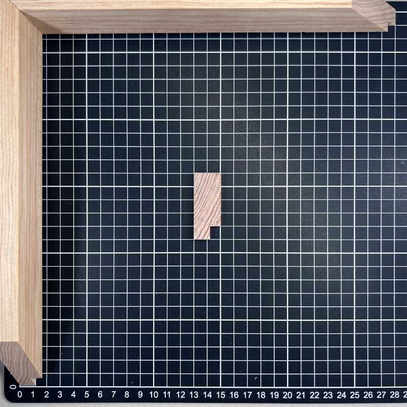 Veneciana - 50 x 20 Moldura de Madera de Pino de Primera, Linea para Marco, Tipo Plana, de 20mm de espesor x 050mm de ancho. sin Textura, sin Acabado.