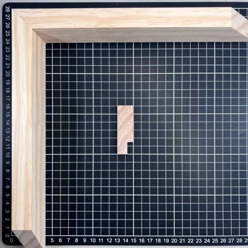 Veneciana - 60 x 20 Moldura de Madera de Pino de Primera, Linea para Marco, Tipo Plana, de 20mm de espesor x 060mm de ancho. sin Textura, sin Acabado.